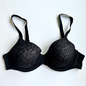 Maidenform One Fab Fit Underwire Smooth T-Shirt Bra Black Floral Lace NWOT 40B
